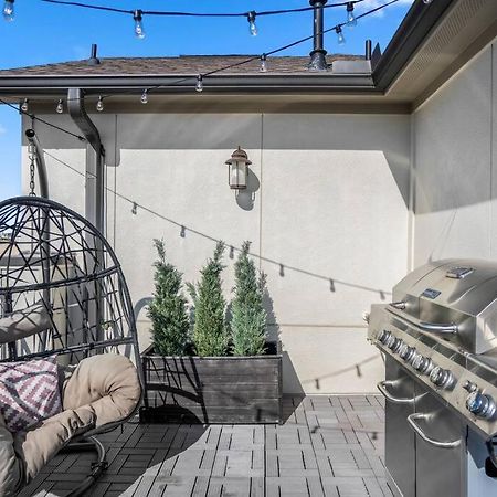 Luxury Downtown Home W Rooftop Deck In The Skyline Houston Exterior foto